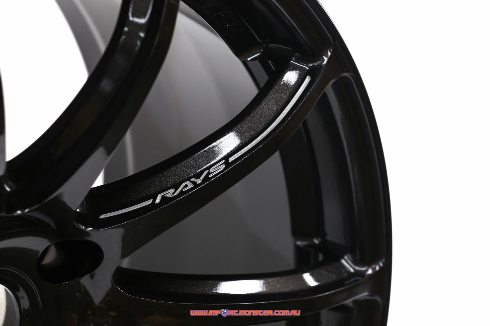 Wheel Hub Rays Gram Lights 57Transcend 18x9 5x114.3 +15 H8 (1)