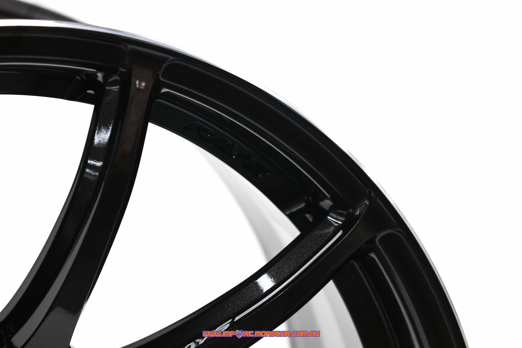 Wheel Hub Rays Gram Lights 57Transcend 18x9 5x114.3 +15 H8 (2)