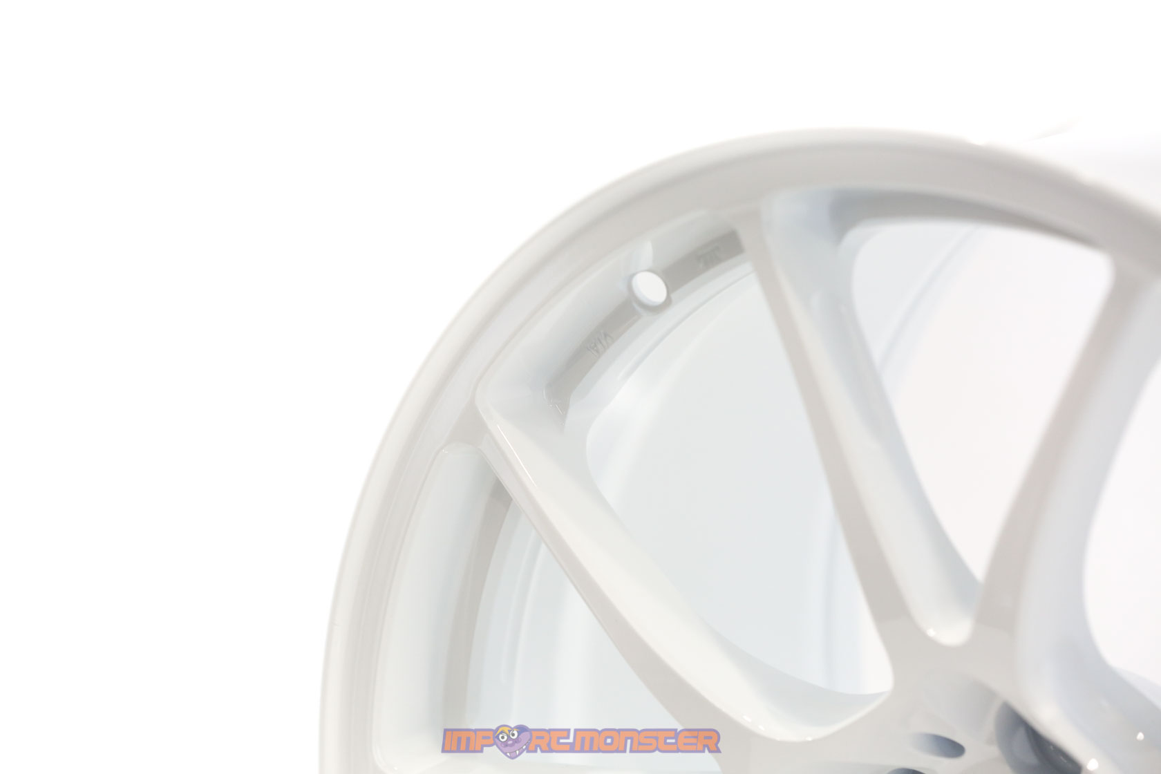 TWS Motorsport T66-F 18x10 +40 5x100 Gloss White finish wheel set4