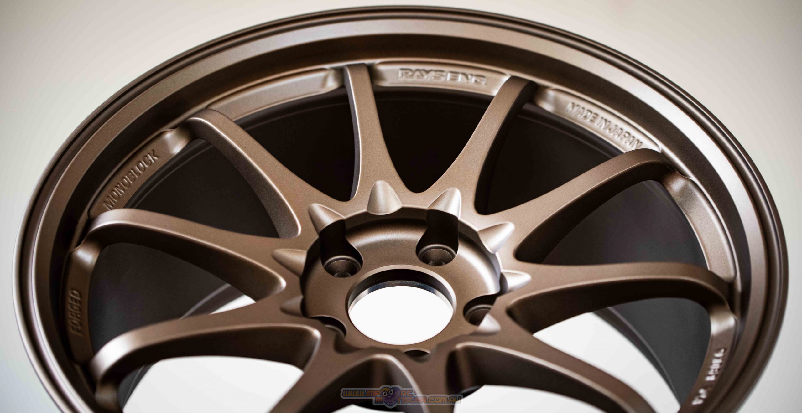 VolkRacing-CE28SL-18x9.5-5x114.3-38-BB-4