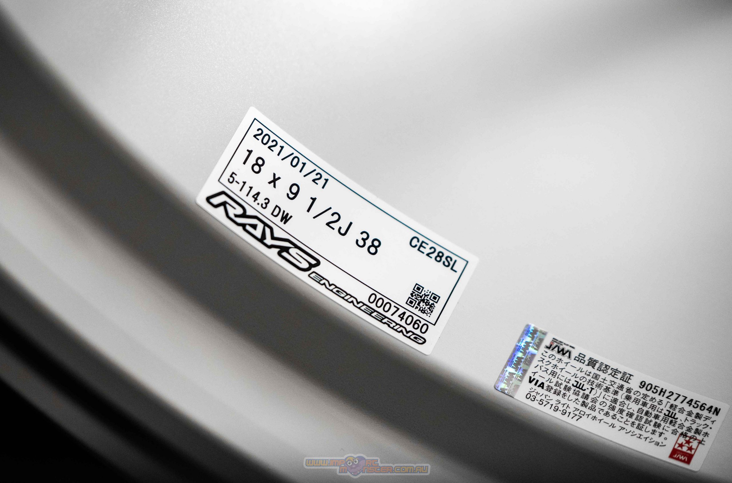 VolkRacing-CE28SL-18x9.5-5x114.3-38-DW-10