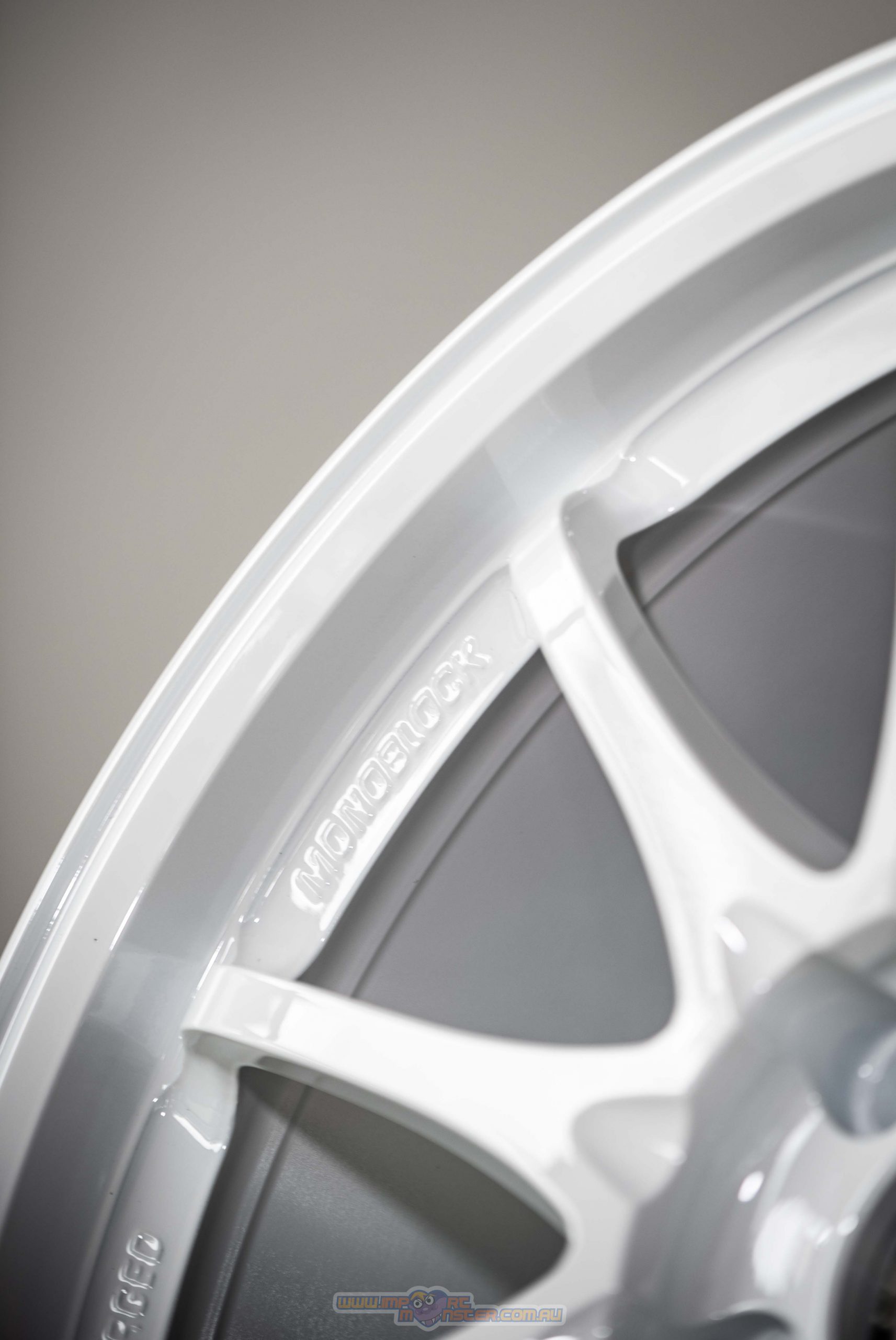 VolkRacing-CE28SL-18x9.5-5x114.3-38-DW-15