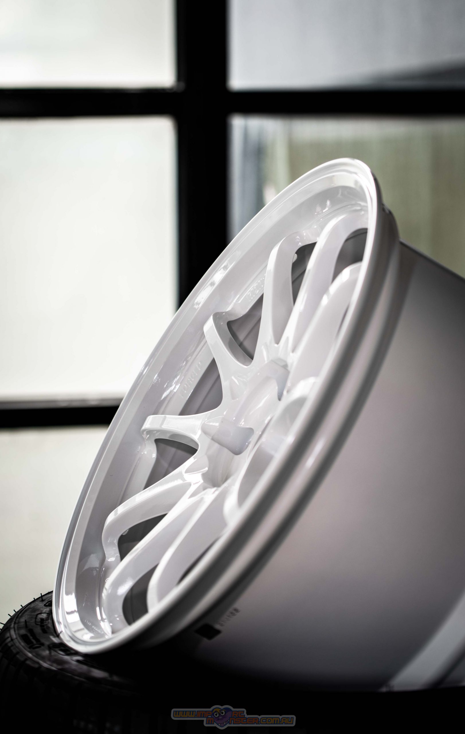 VolkRacing-CE28SL-18x9.5-5x114.3-38-DW-17