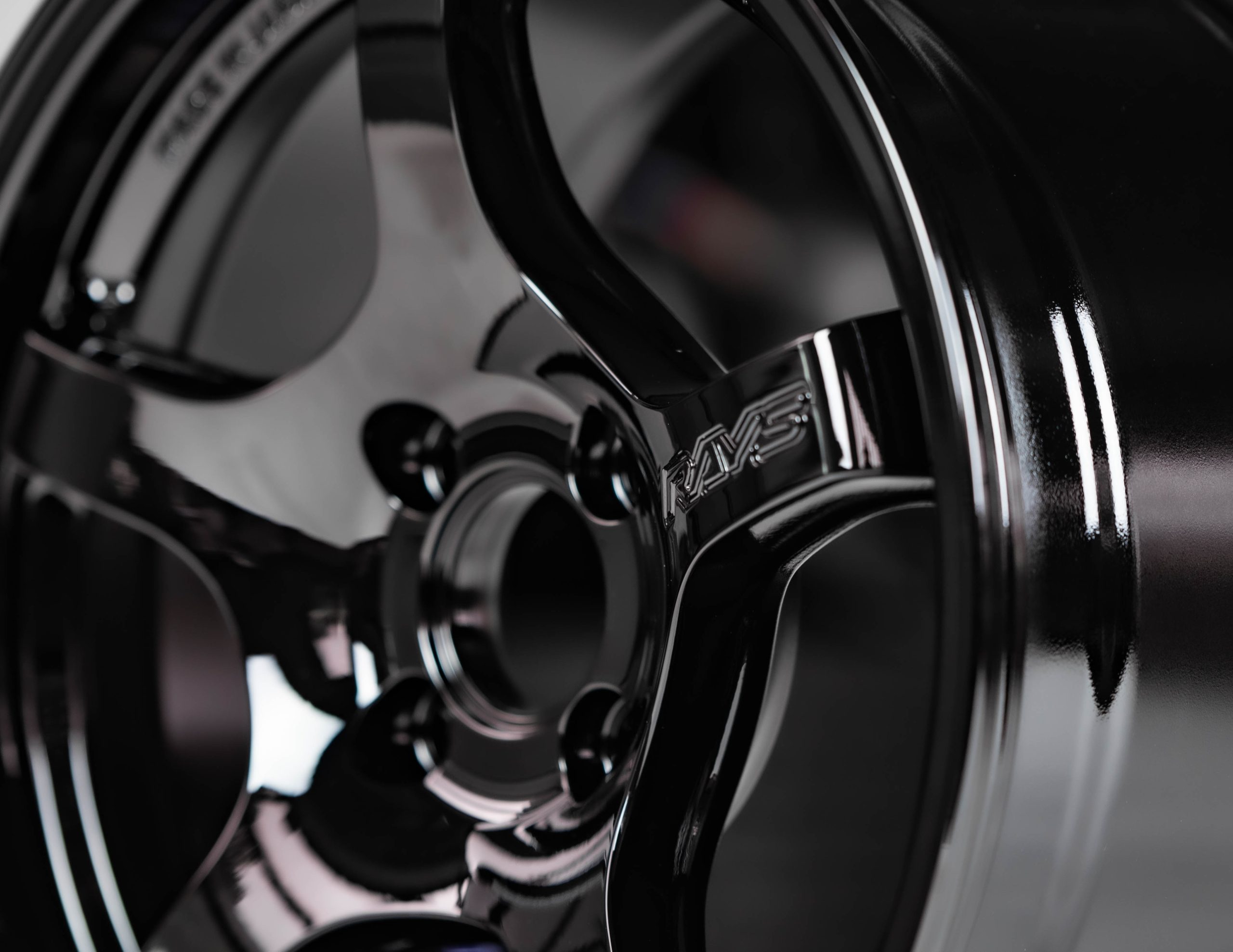 Gram Lights 57CR 15x8 +35 4x100 GX-4