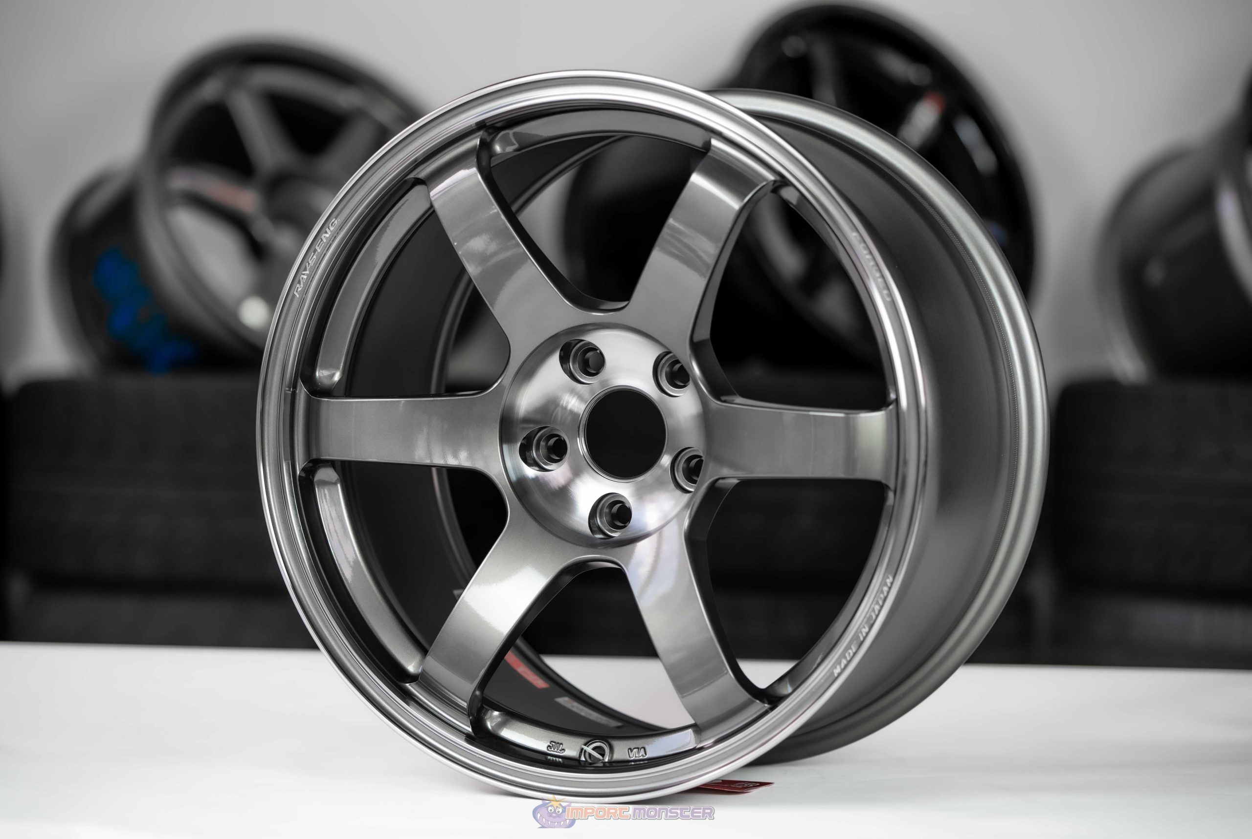 Volk Racing TE37SL SAGA 18x9.5 +35 5x114.3 Pressed Graphite (PG)-2