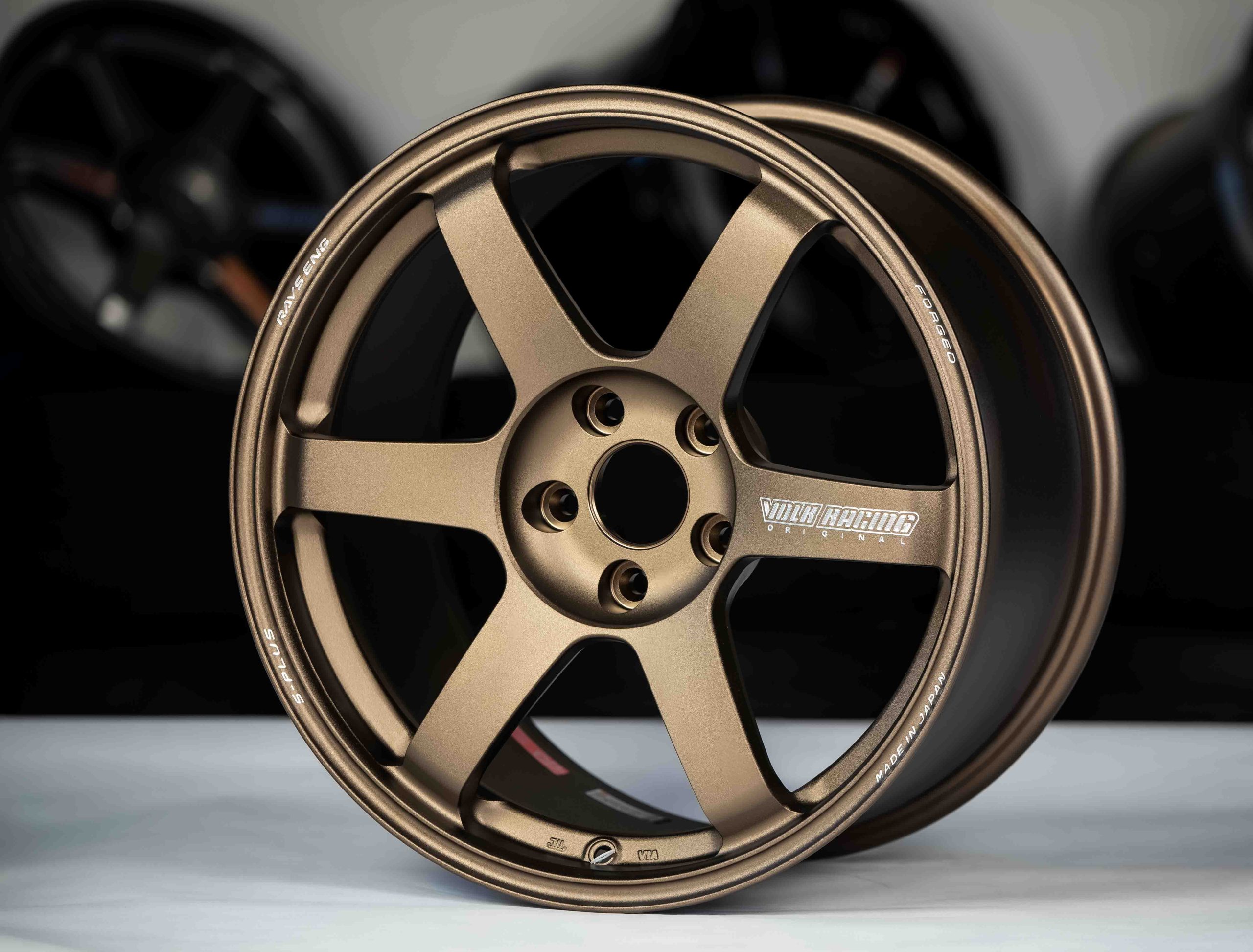 Volk Racing TE37 SAGA S-Plus 18x9.5 +38 5x114.3 Bronze (BR)-2