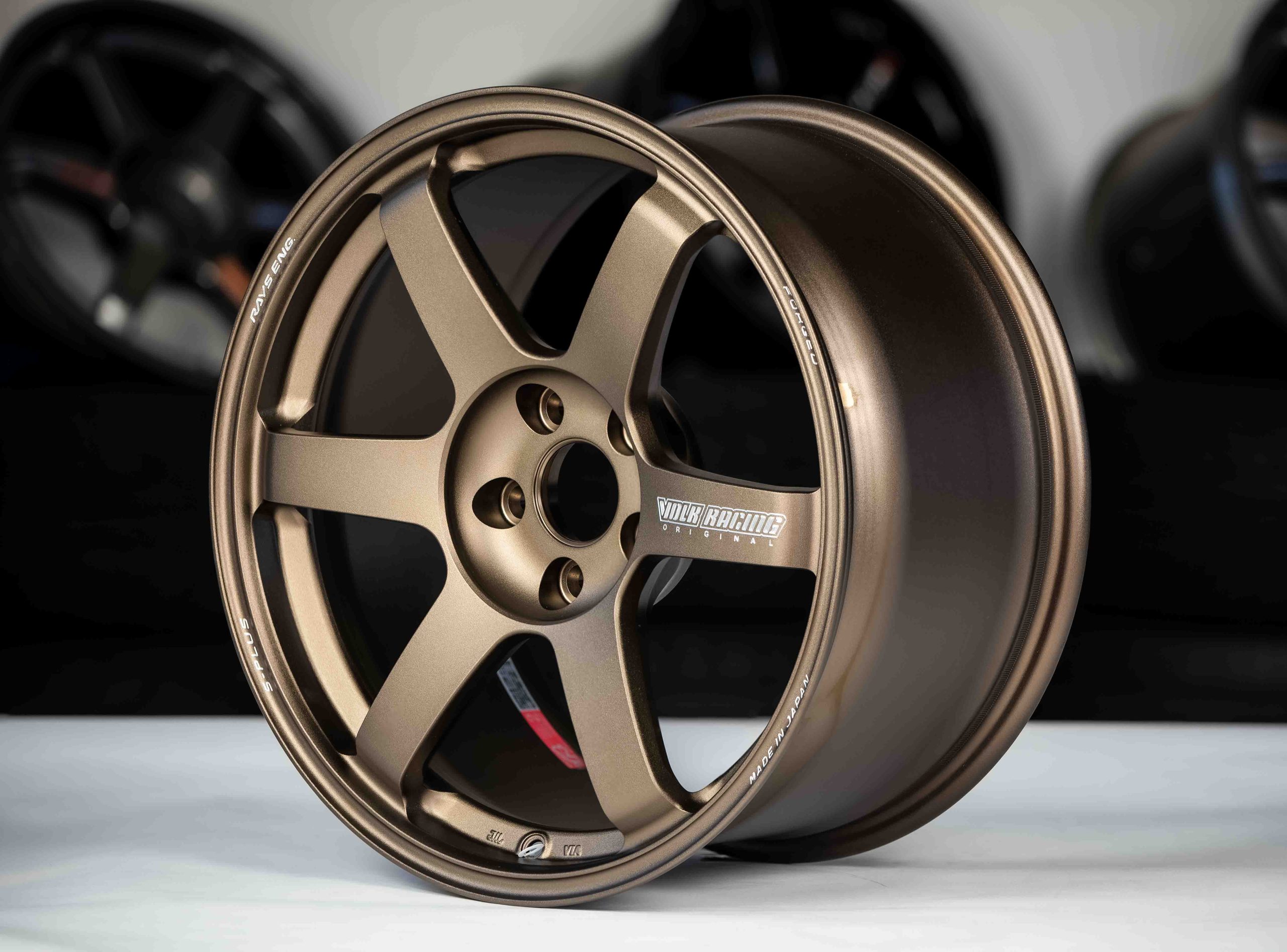 Volk Racing TE37 SAGA S-Plus 18x9.5 +38 5x114.3 Bronze (BR)-3