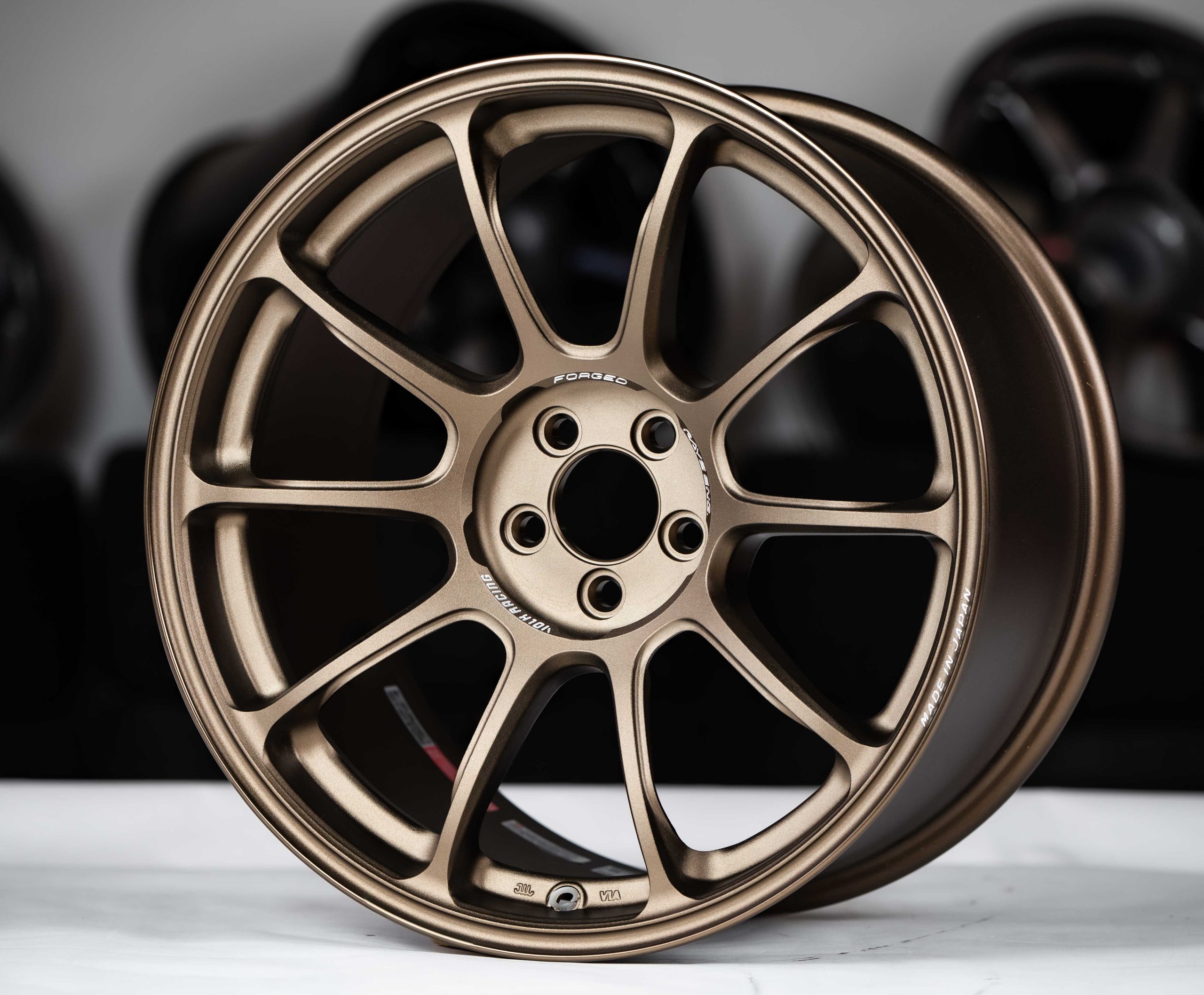 Volk Racing ZE40 18x10 +40 5x100 Bronze (BR)-2