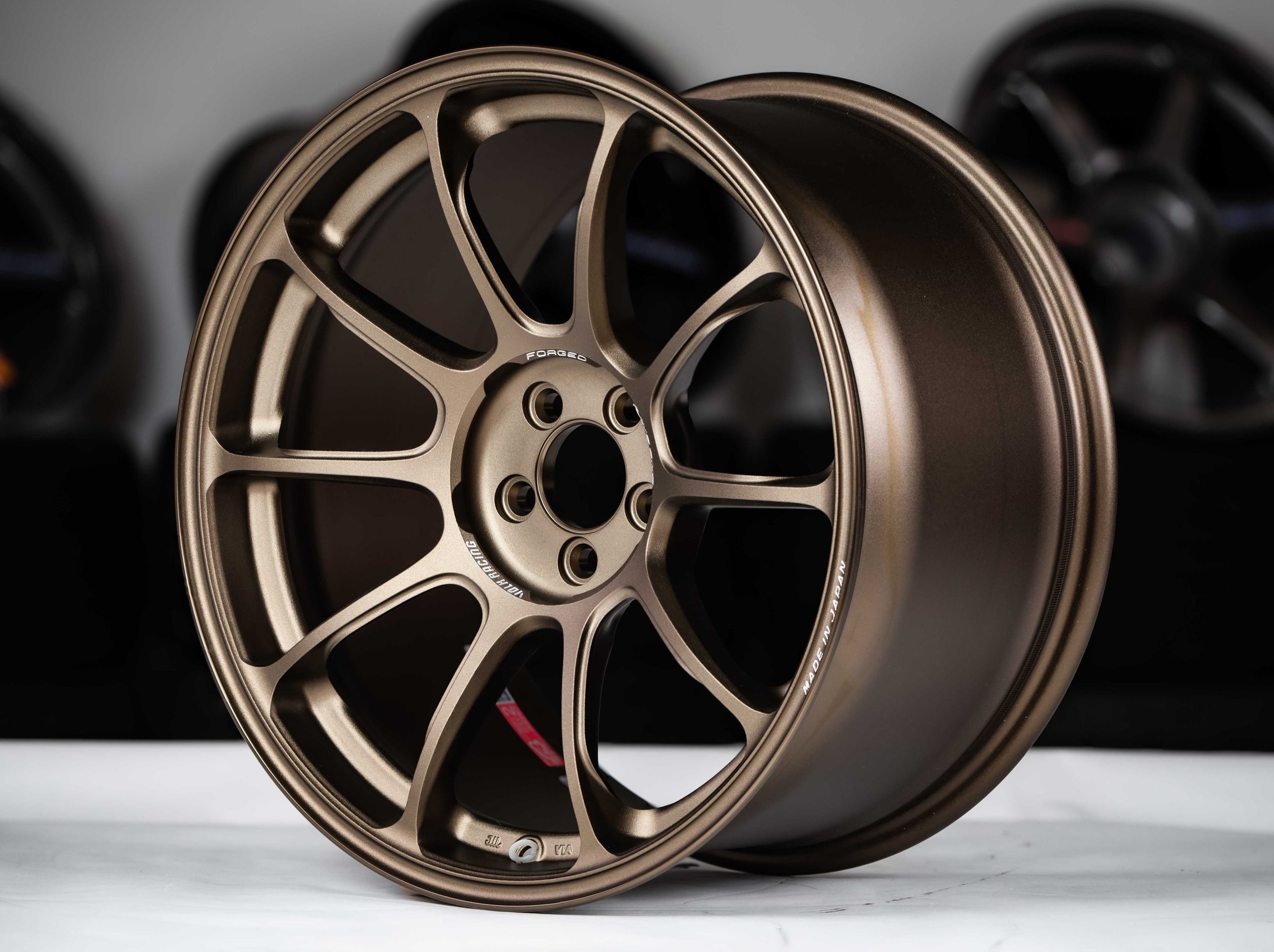 Volk Racing ZE40 18x10 +40 5x100 Bronze (BR)-3