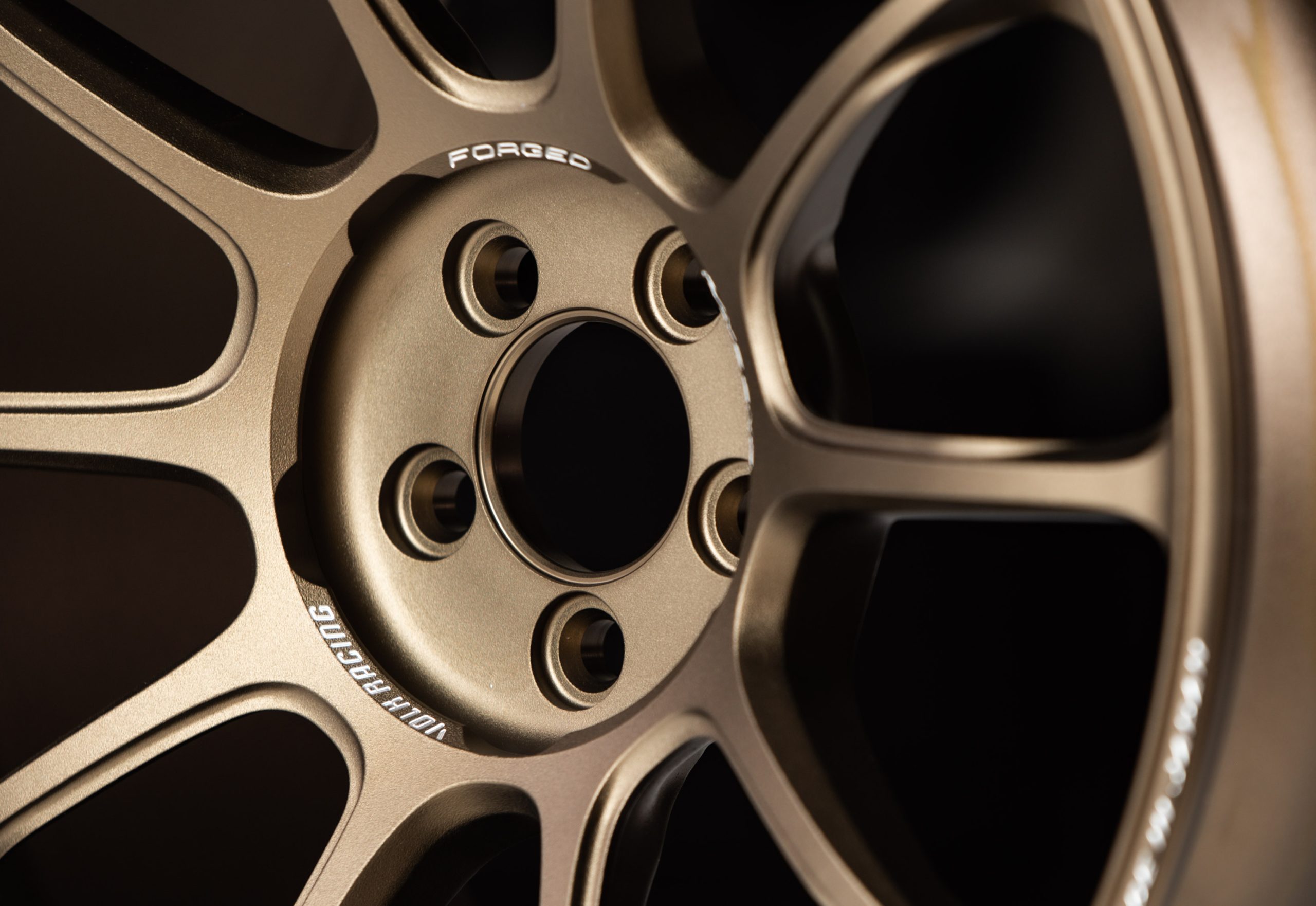 Volk Racing ZE40 18x10 +40 5x100 Bronze (BR)-4