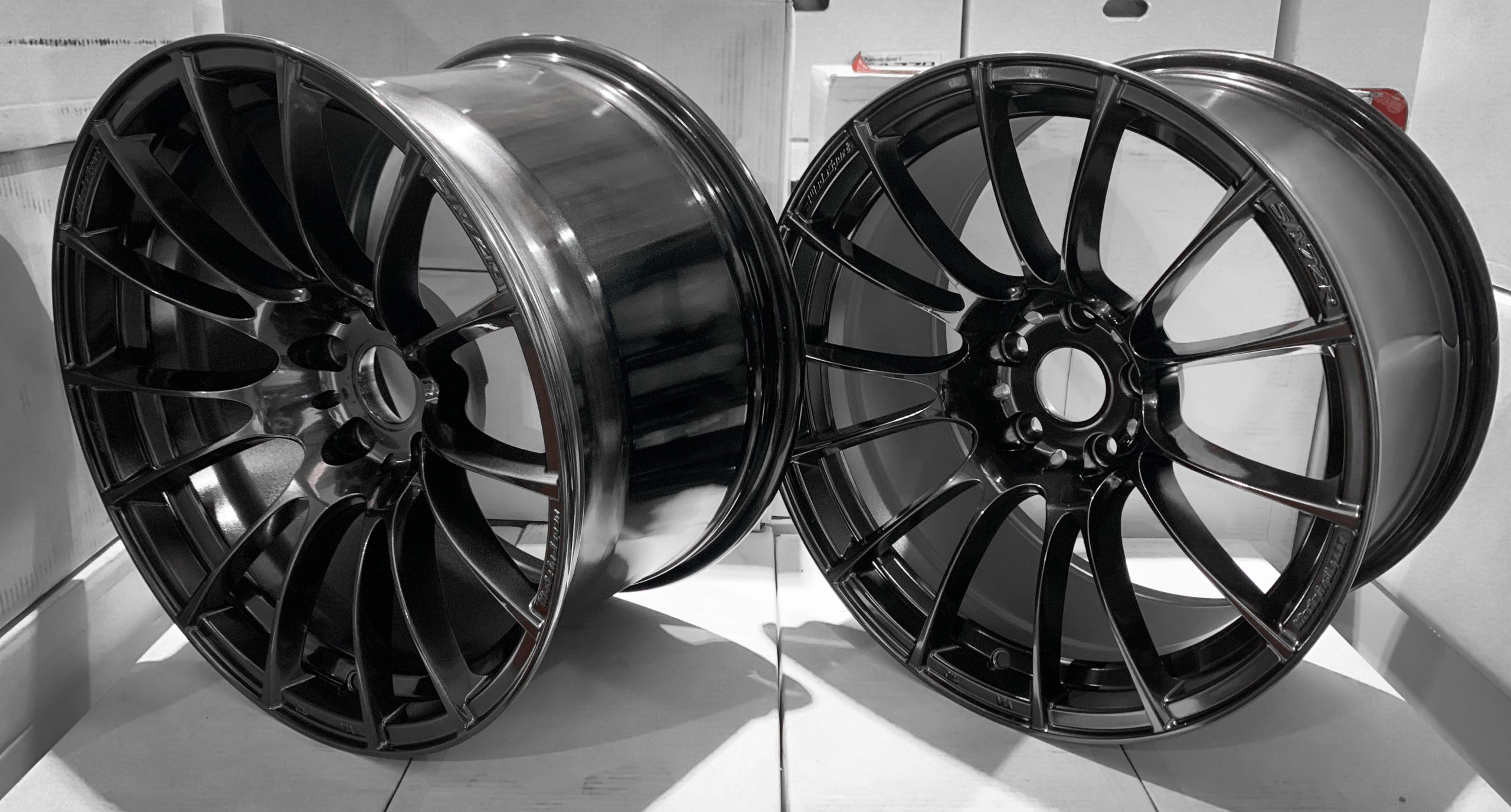 WedsSports SA-72R Staggered Set - 18x9.5 +12 and 18x10.5 +25 5x114.3 HBC-1