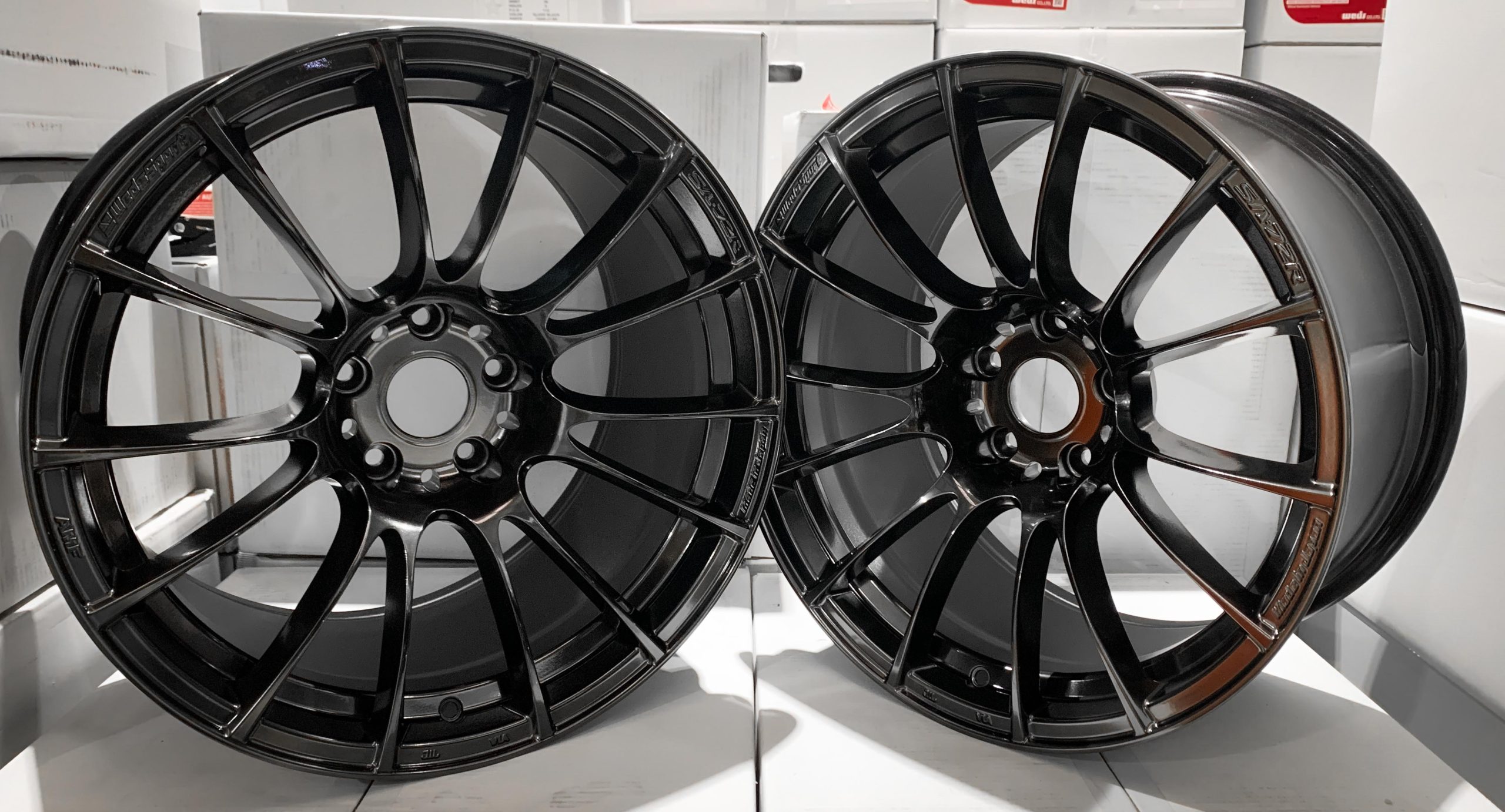 WedsSports SA-72R Staggered Set - 18x9.5 +12 and 18x10.5 +25 5x114.3 HBC-6