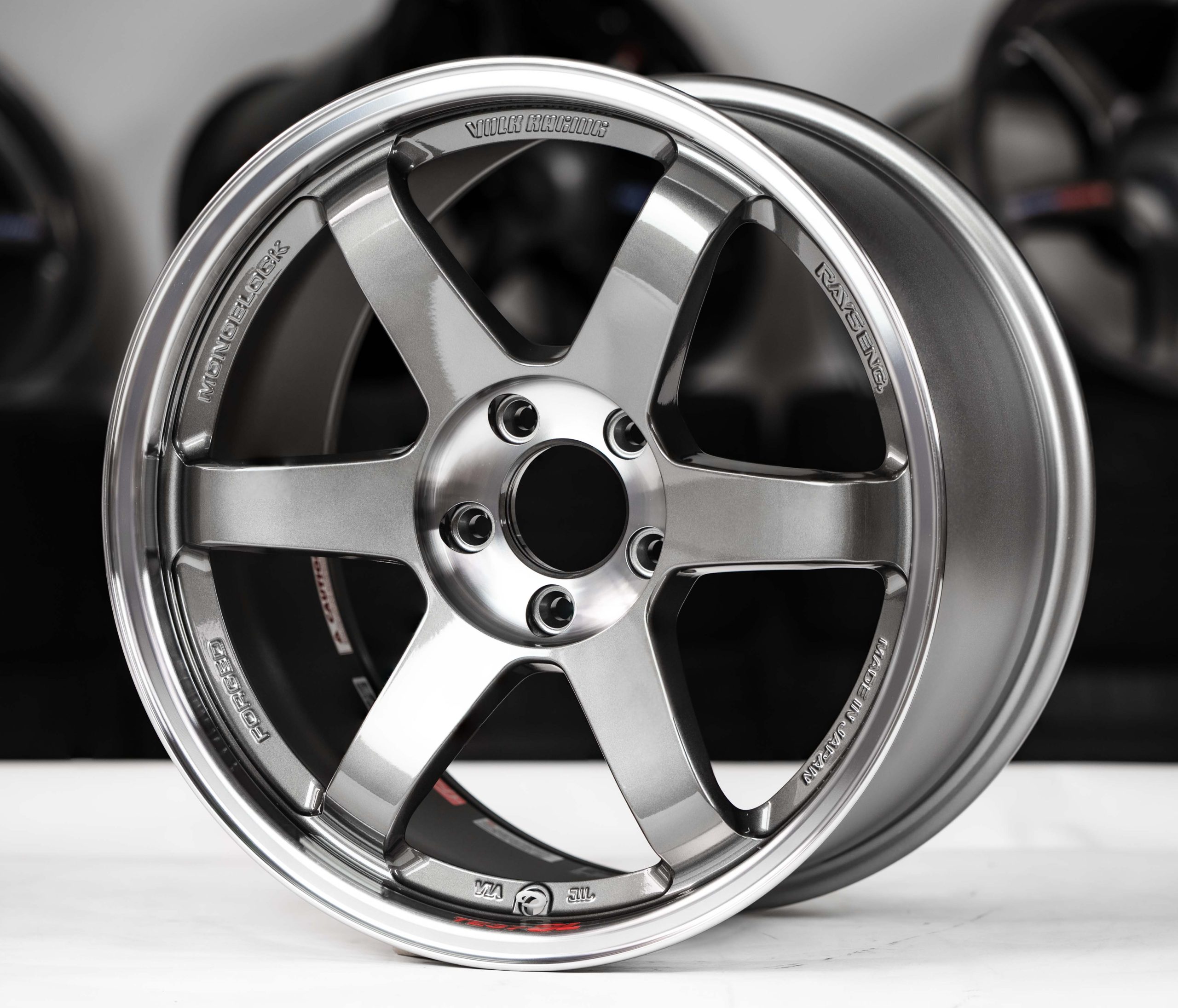 Volk Racing TE37SL 18x10 +40 5x114.3 Pressed Graphite (PG)-2