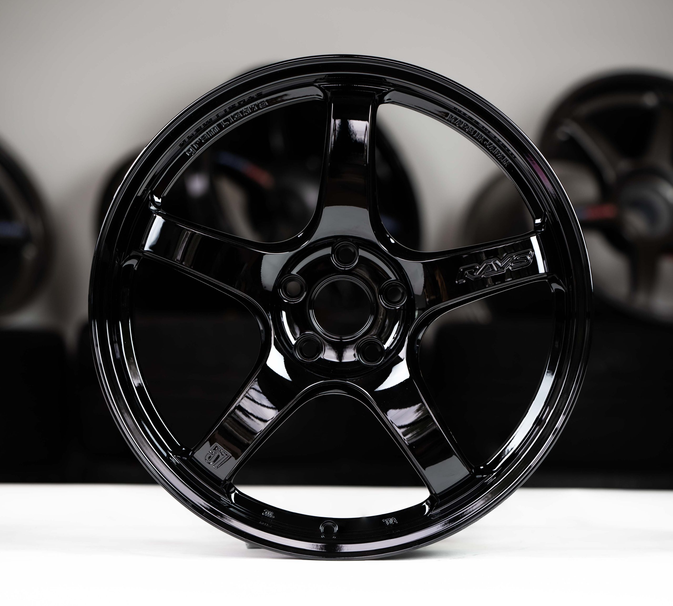 Gram Lights 57CR 19x8.5 +45 5x112 Gloss Black (GX)-1