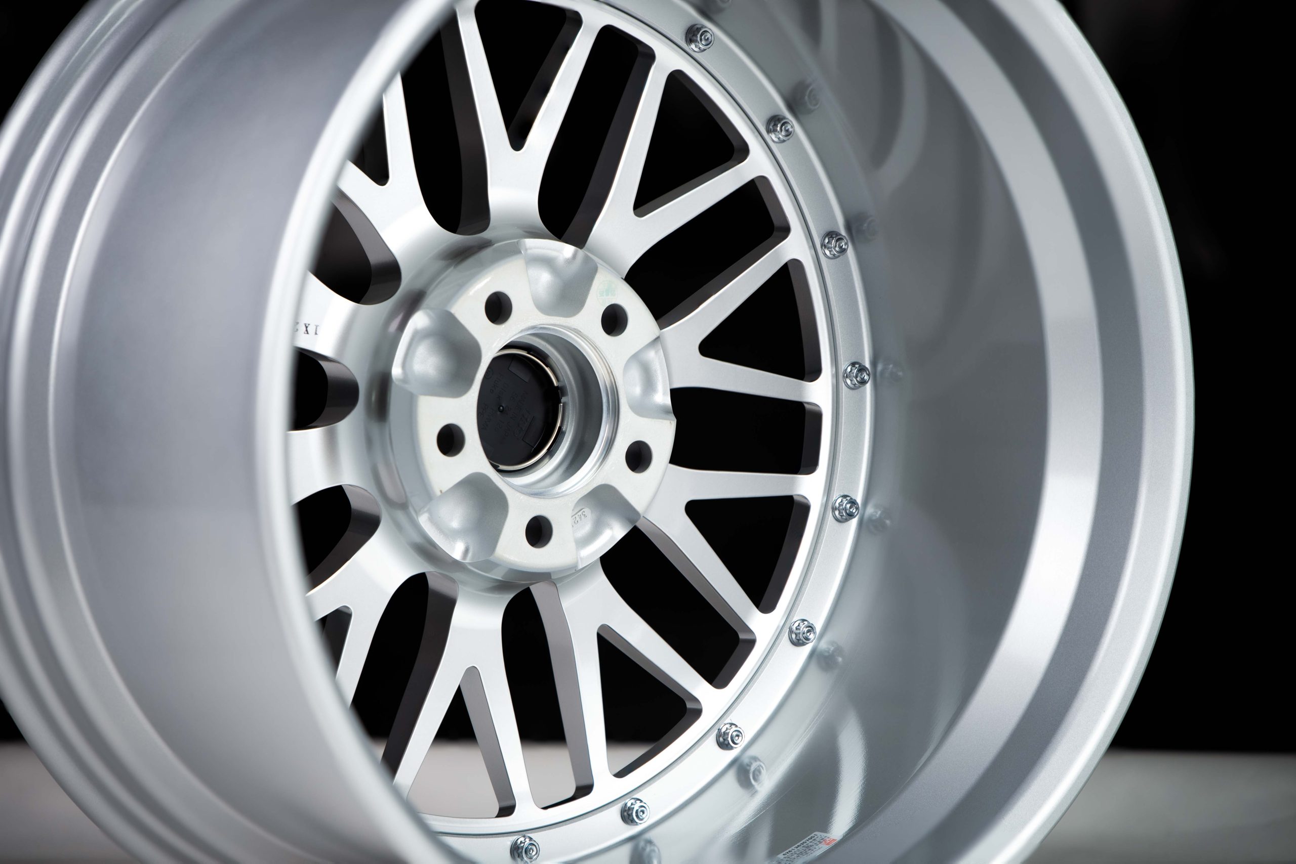 LM271 Silver 19x10 +22 5x114.3-6