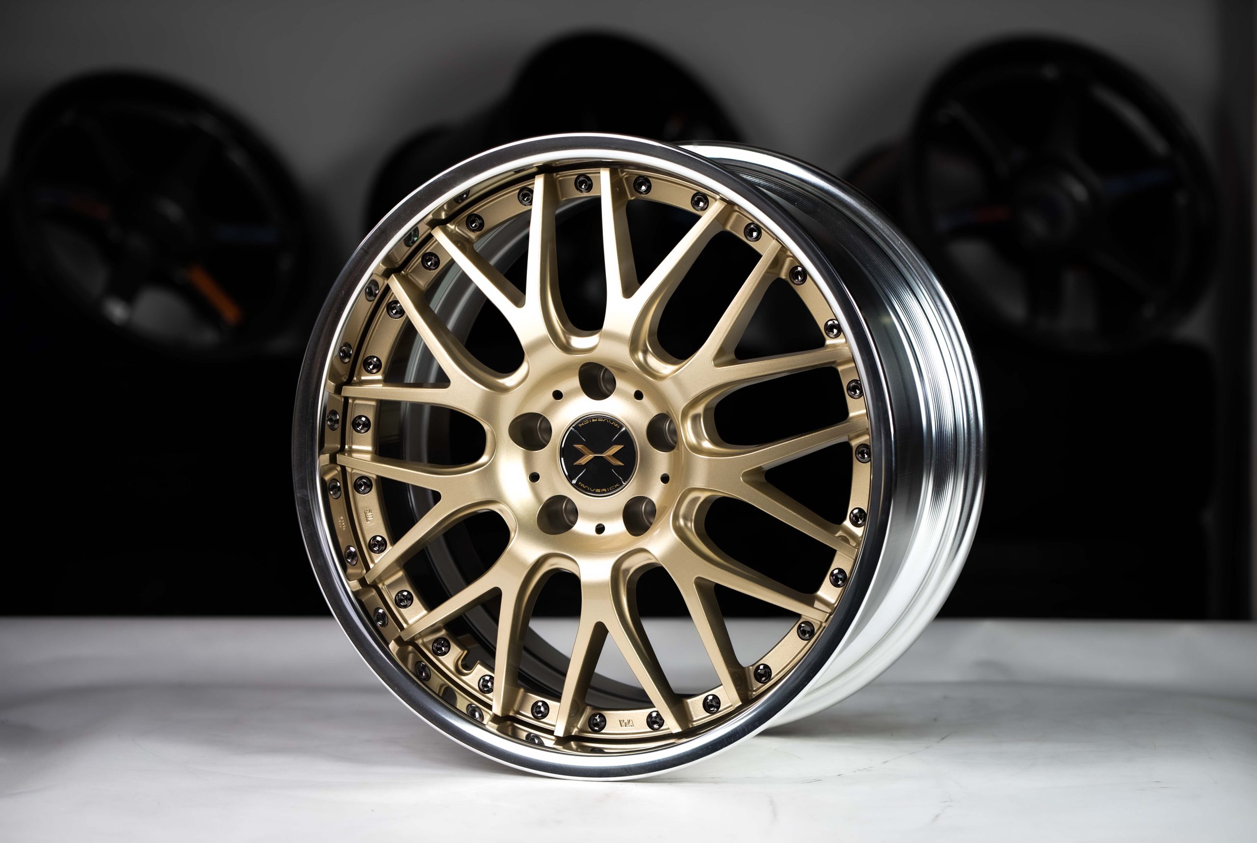 Weds Maverick 709M 18x9.5 +42 5x114.3 Samurai Gold-2