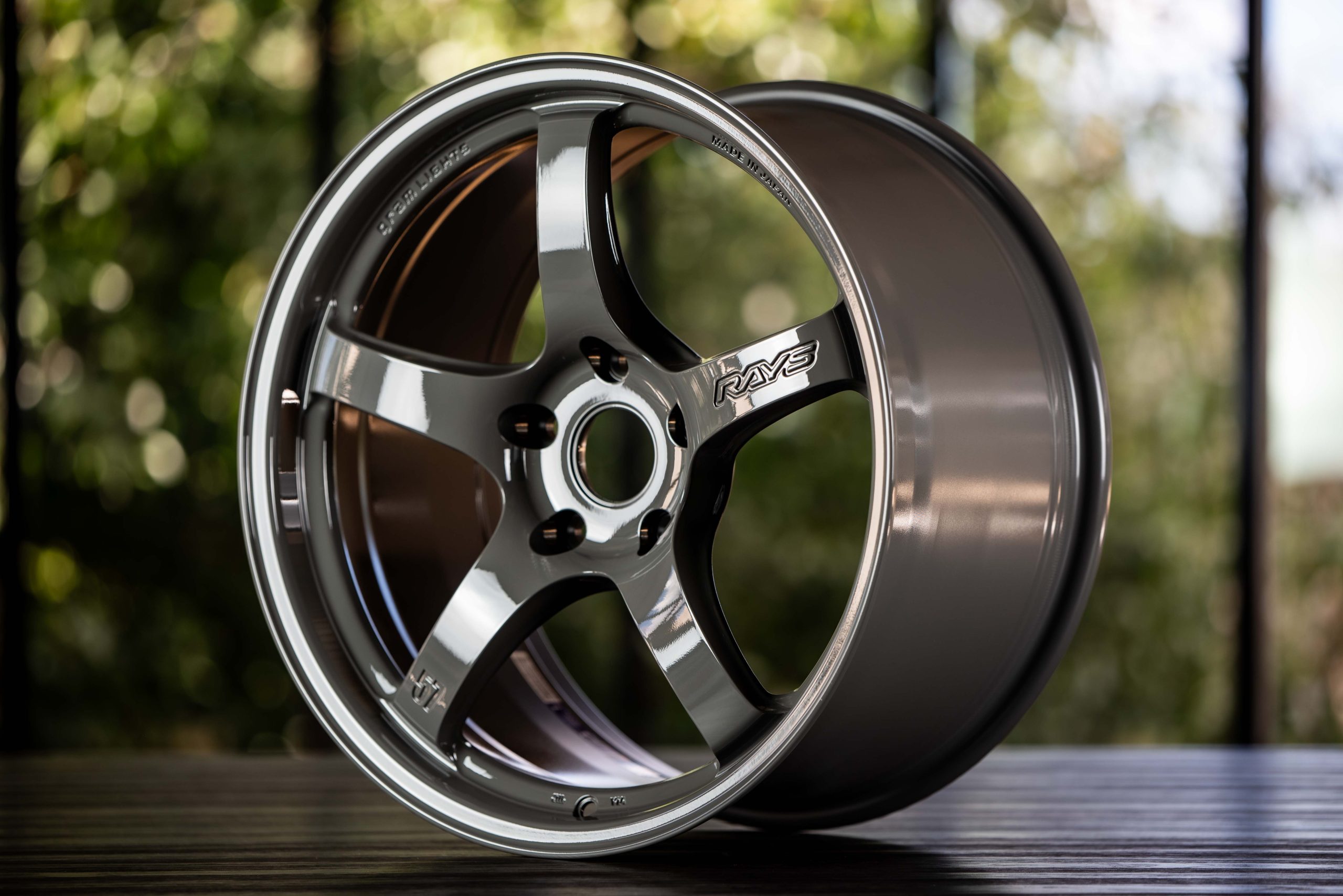 Gram Lights 57CR 18x9.5 +38 5x120 Arms Grey (AG)-2